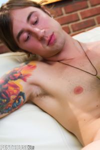 Arial Rose - Photo 4