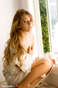 Faye Reagan - Photo 1