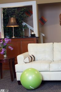 Francesca Le - Photo 2