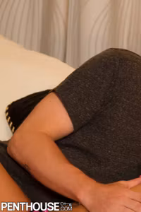 Vanessa Cage - Photo 2