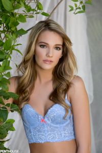 Kenna James - Photo 2