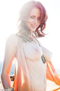 Emily Addison - Photo 12