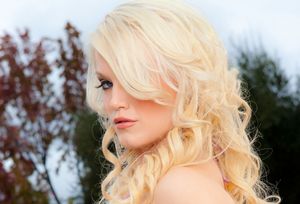 Video - My Husband Hates To Watch Me Work