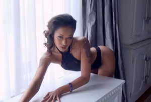 Skin Diamond, Black Lace