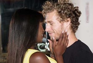 Video - Weather Girls 3